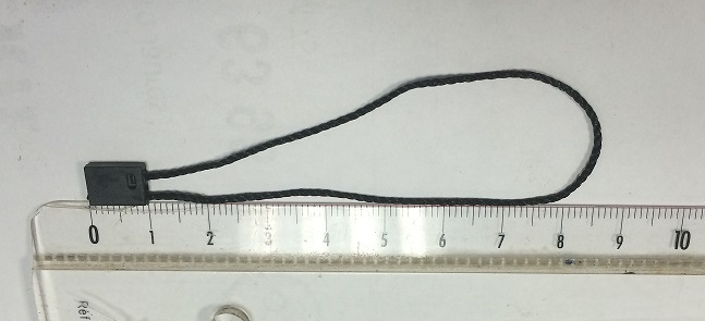 Attache cordon à serrage fixe noir pour étiquette à trou fil de 18cm 9 cm scellé 